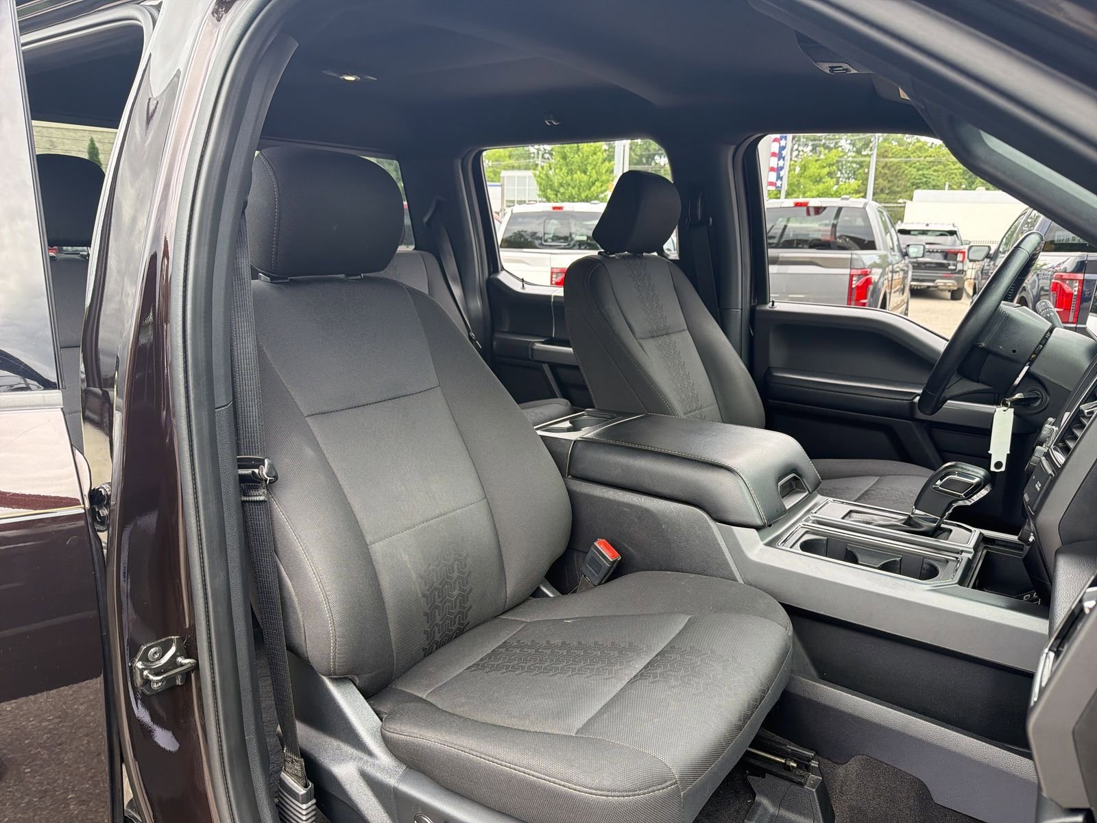 Used 2020 Ford F150 XLT w/ Equipment Group 302A Luxury AWD/4WD image 30