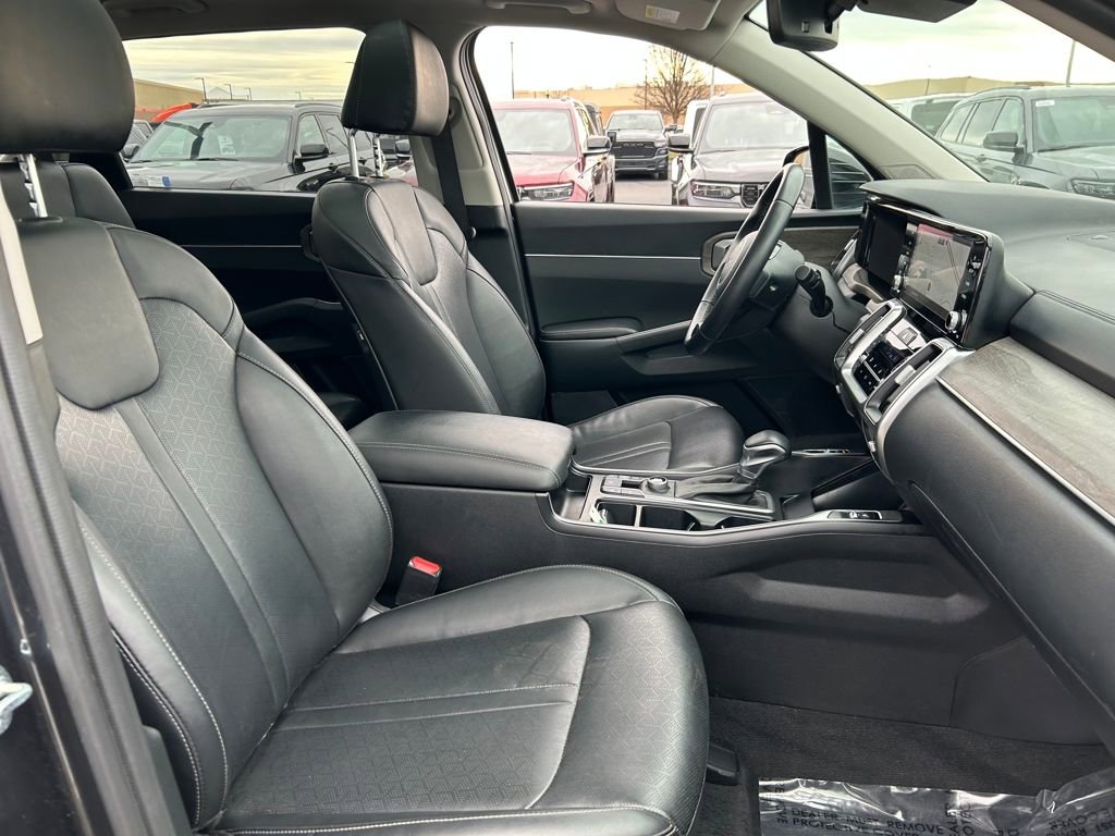 Used 2023 Kia Sorento X-Line EX image 29