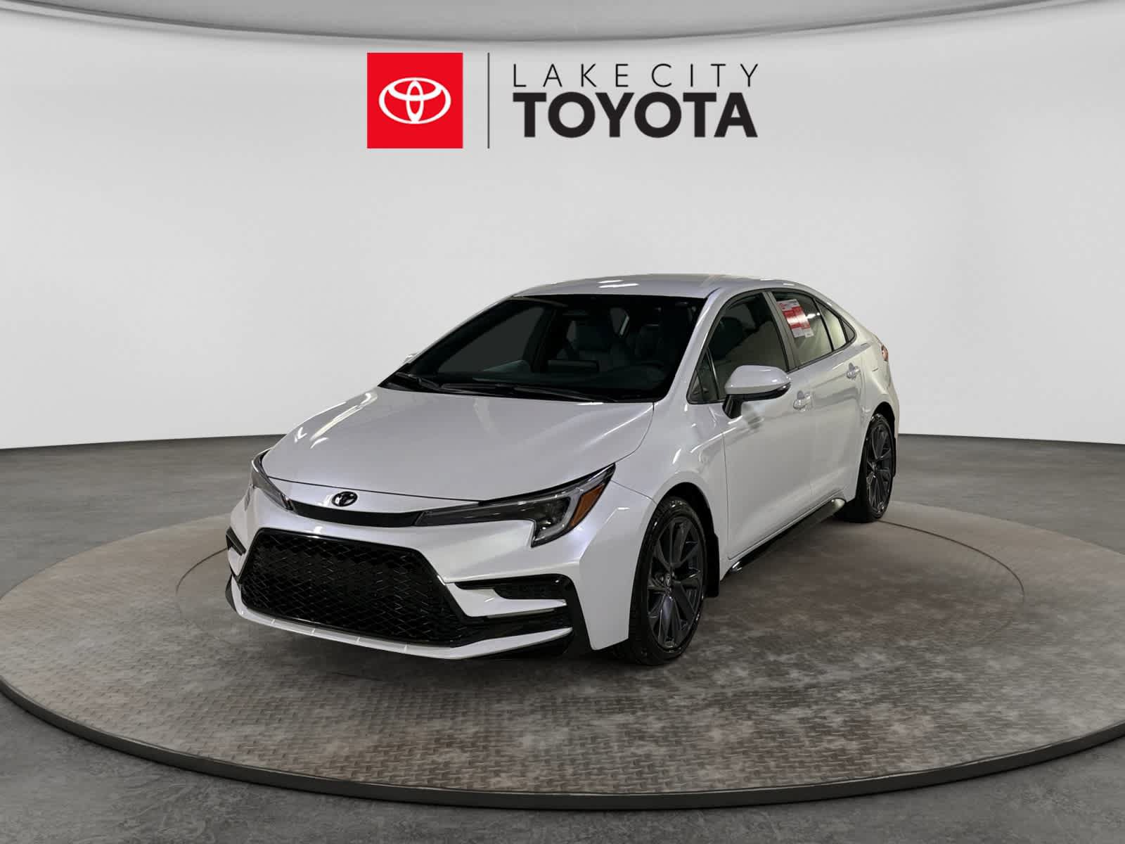 New 2026 Toyota Corolla SE FWD image 1