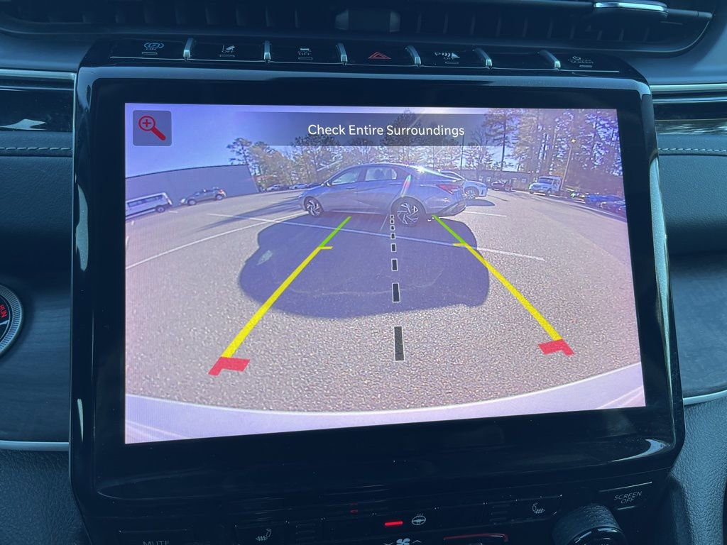 Used 2024 Jeep Grand Cherokee Limited 4xe image 11