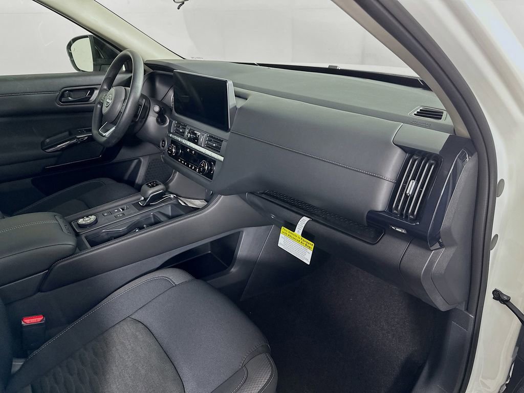 New 2026 Nissan Pathfinder S image 34