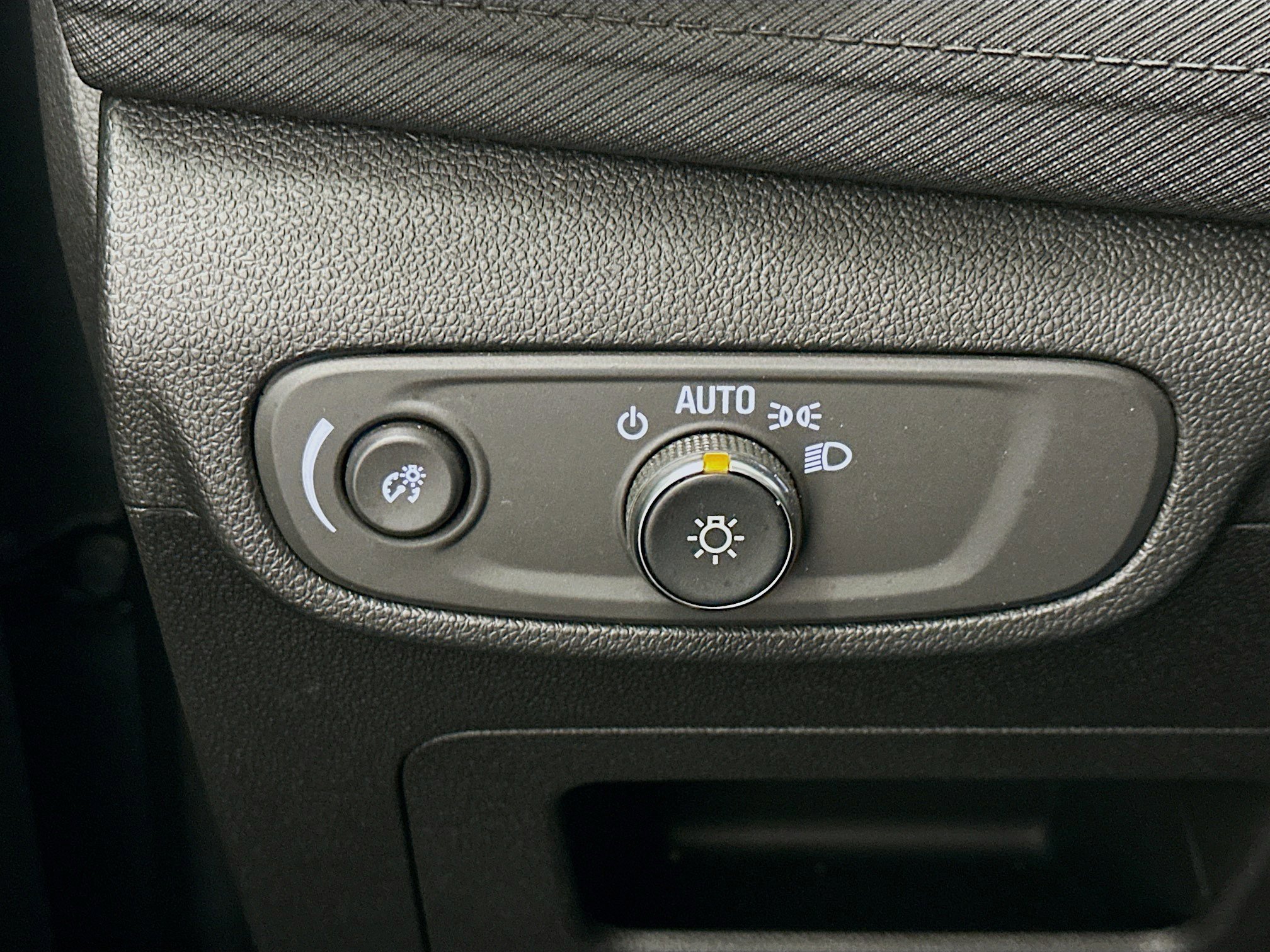 Used 2025 Chevrolet TrailBlazer LT image 17