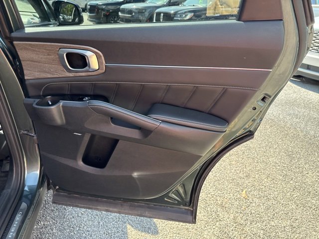 Used 2021 Kia Sorento SX Prestige image 24