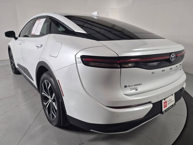 Certified 2026 Toyota Crown AWD/4WD image 3