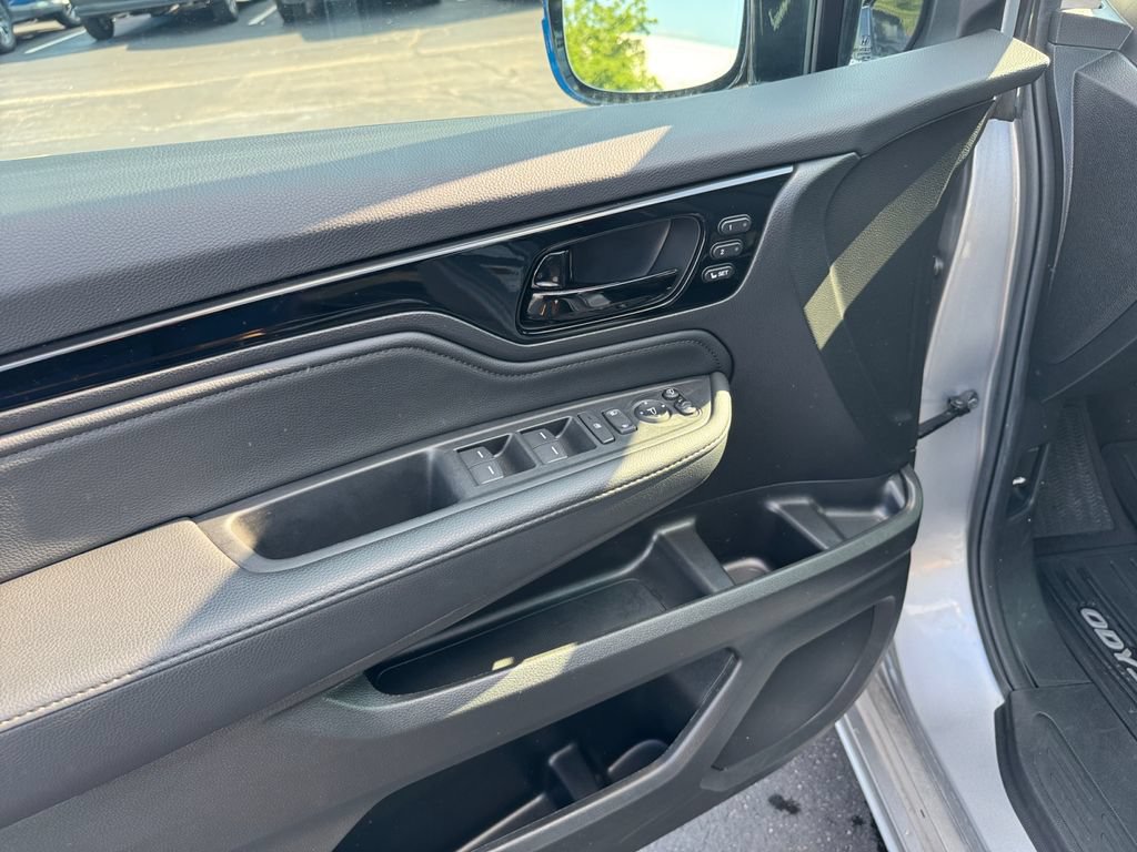 Certified 2025 Honda Odyssey Elite image 21