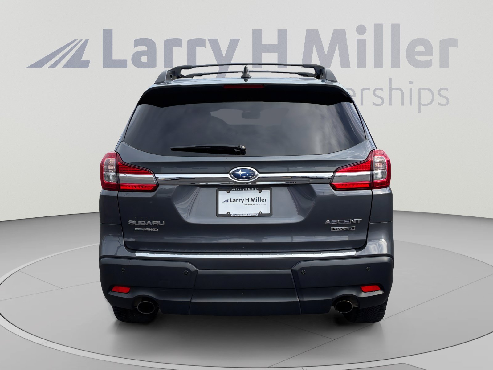 Used 2019 Subaru Ascent Touring w/ Popular Package #2 AWD/4WD image 4