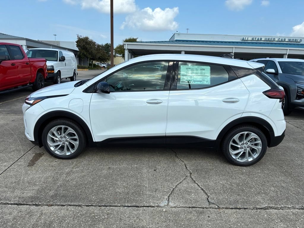 New 2027 Chevrolet Bolt LT FWD image 11