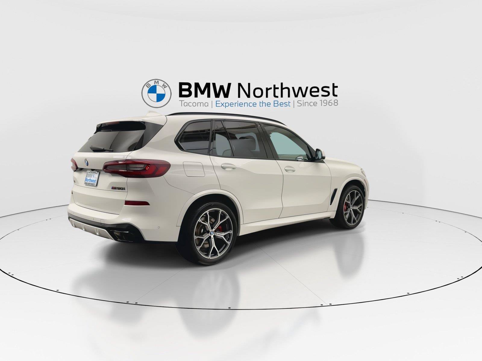 Used 2023 BMW X5 M50i w/ Executive Package AWD/4WD image 3