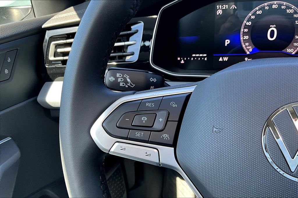 New 2026 Volkswagen Jetta SE image 9