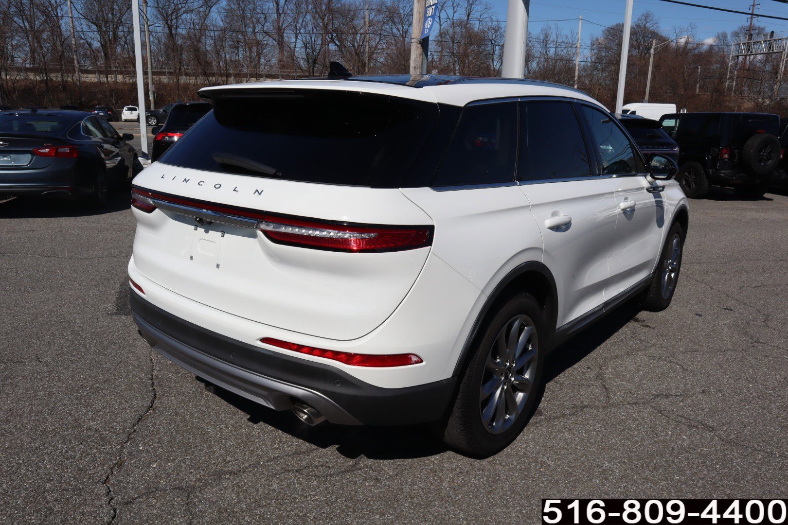 Used 2022 Lincoln Corsair AWD w/ Premium Package image 5