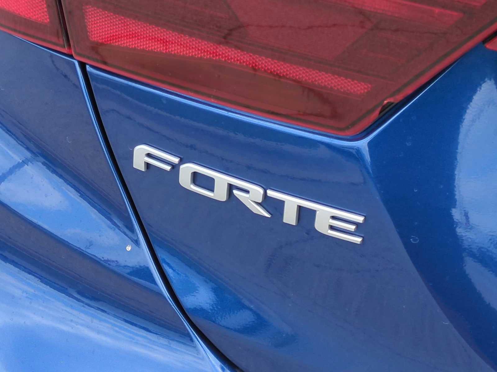Used 2024 Kia Forte LXS FWD image 29