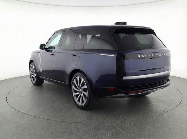 Certified 2025 Land Rover Range Rover SV image 19
