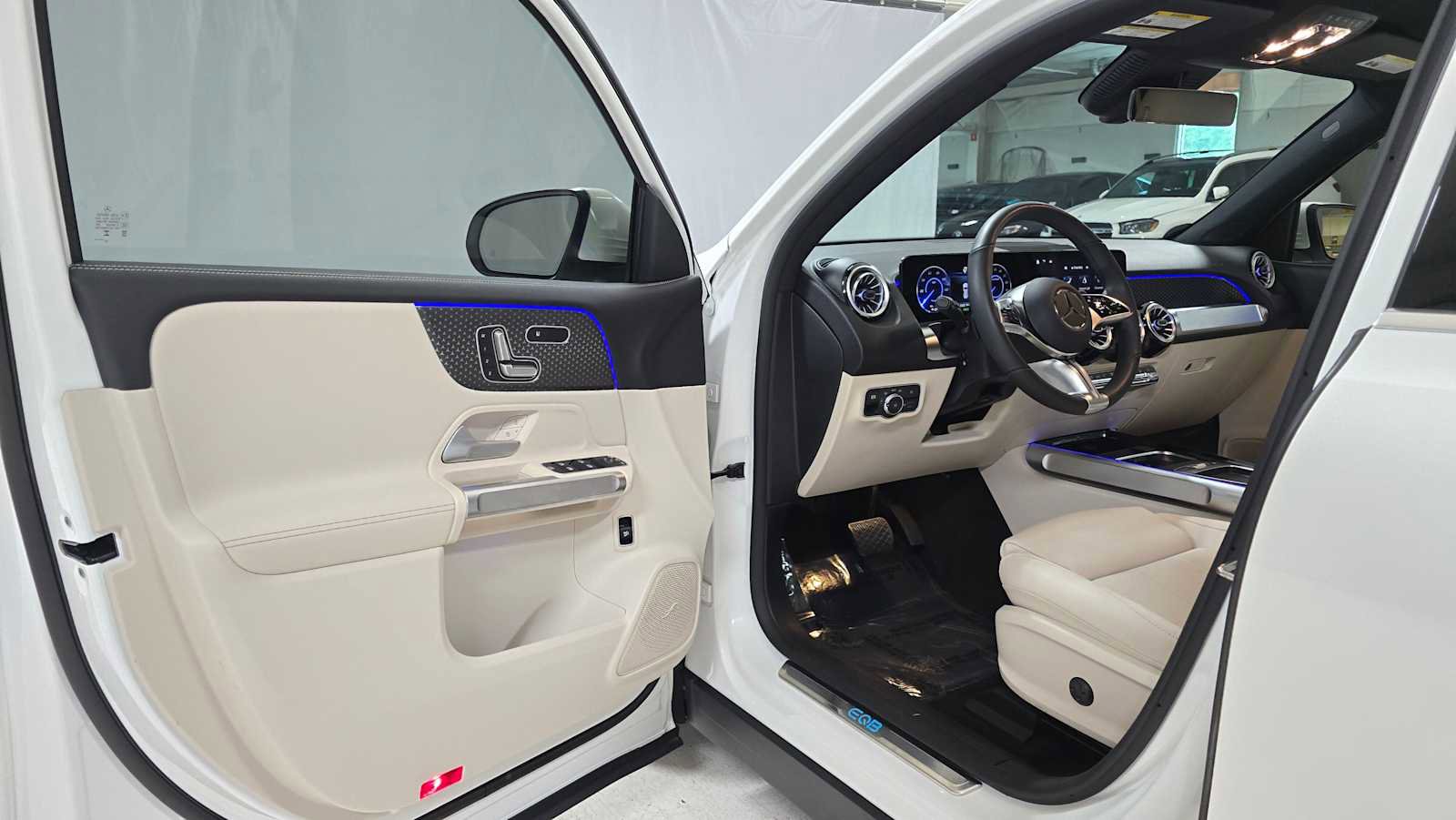 Certified 2025 Mercedes-Benz EQB 250+ image 19