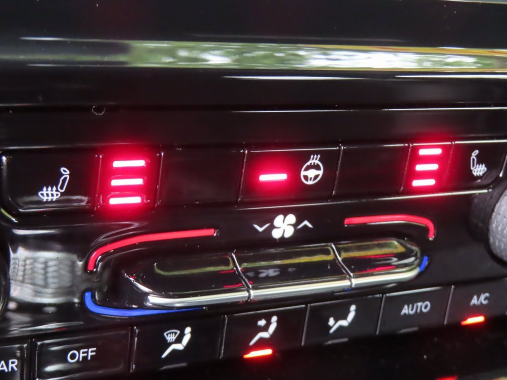 Certified 2024 Jeep Grand Cherokee Altitude image 8