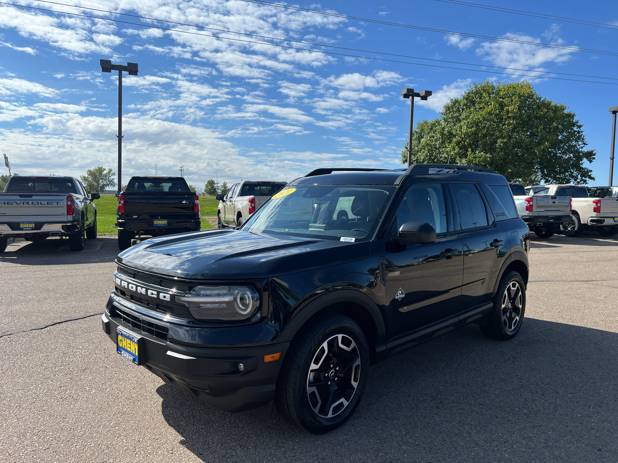 Used 2021 Ford Bronco Sport Outer Banks AWD/4WD image 2