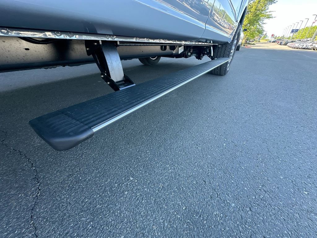 New 2025 Ford F350 Lariat w/ Lariat Ultimate Package image 39