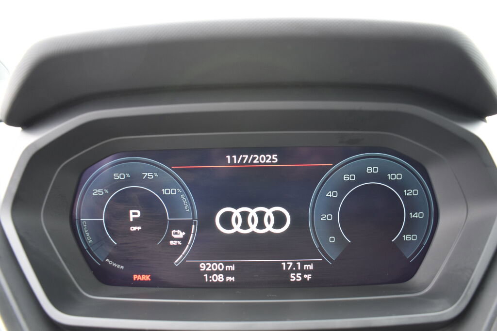 Used 2022 Audi Q4 e-tron Prestige image 17