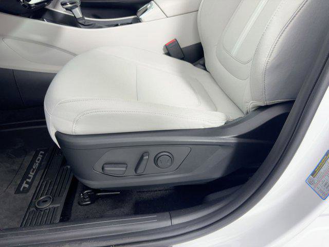 New 2026 Hyundai Tucson SEL image 14