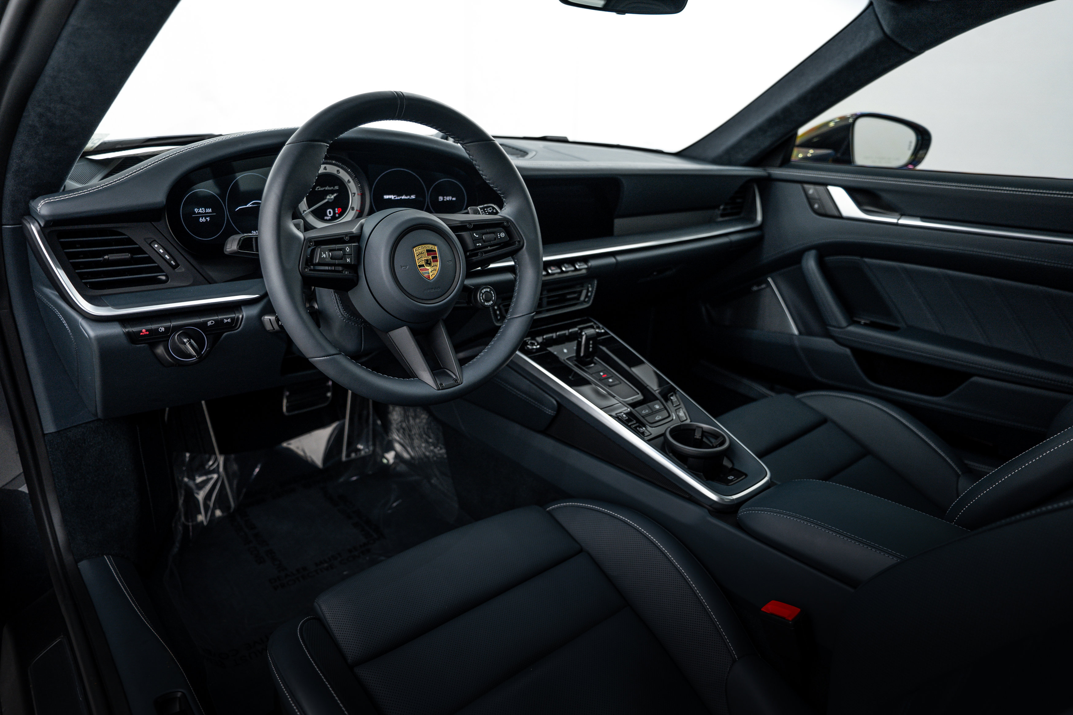 Certified 2022 Porsche 911 Turbo S AWD/4WD image 4