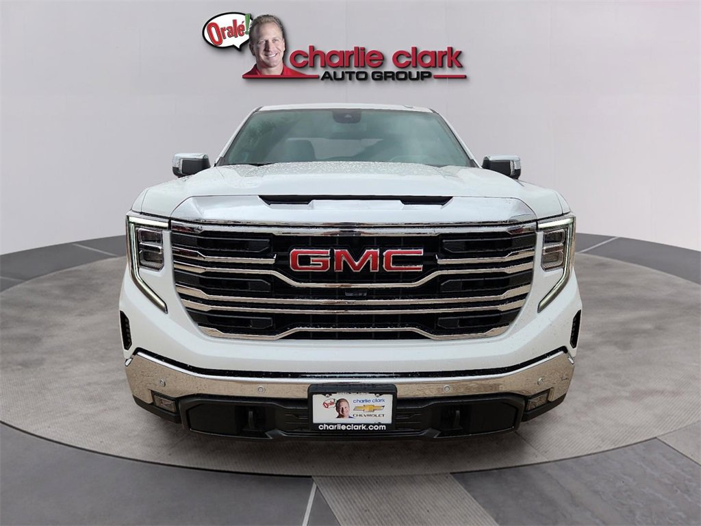 New 2025 GMC Sierra 1500 SLT image 8