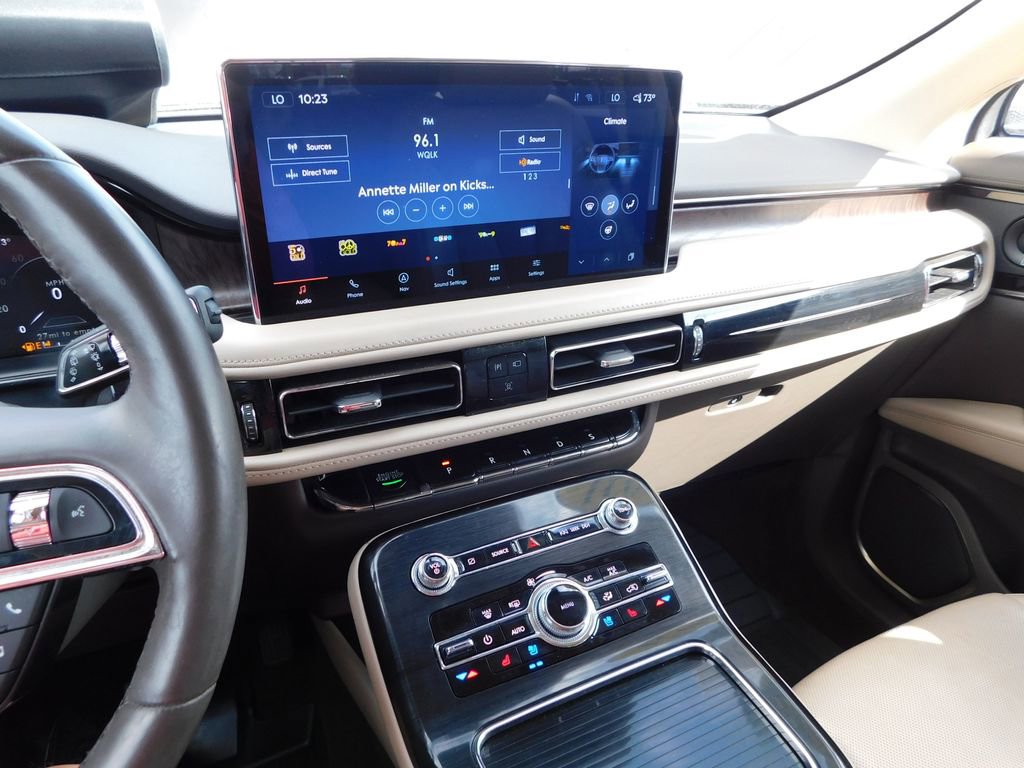 Used 2021 Lincoln Nautilus Reserve w/ Equipment Group 201A image 37