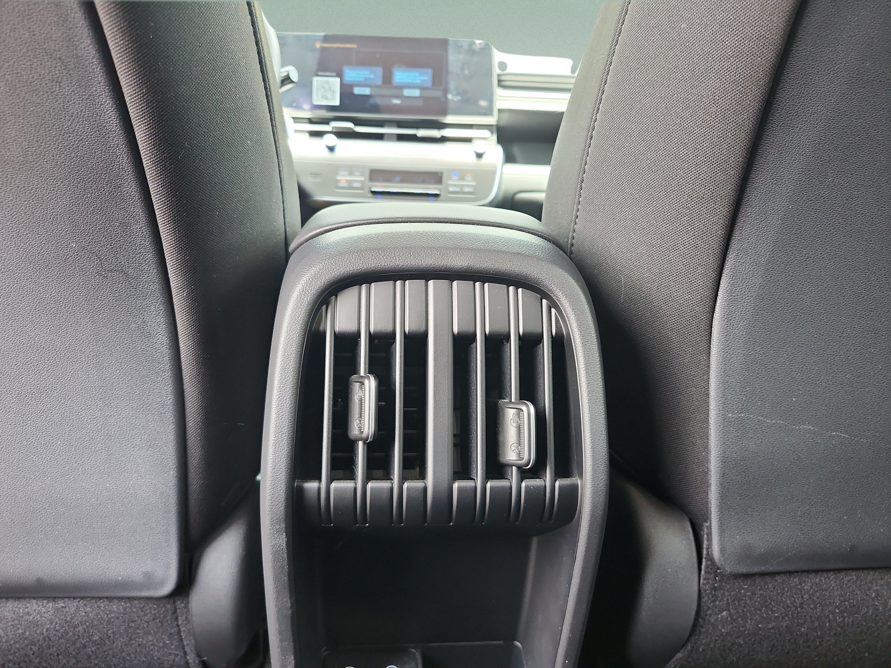 Certified 2024 Hyundai Kona SEL w/ Convenience Package FWD image 18