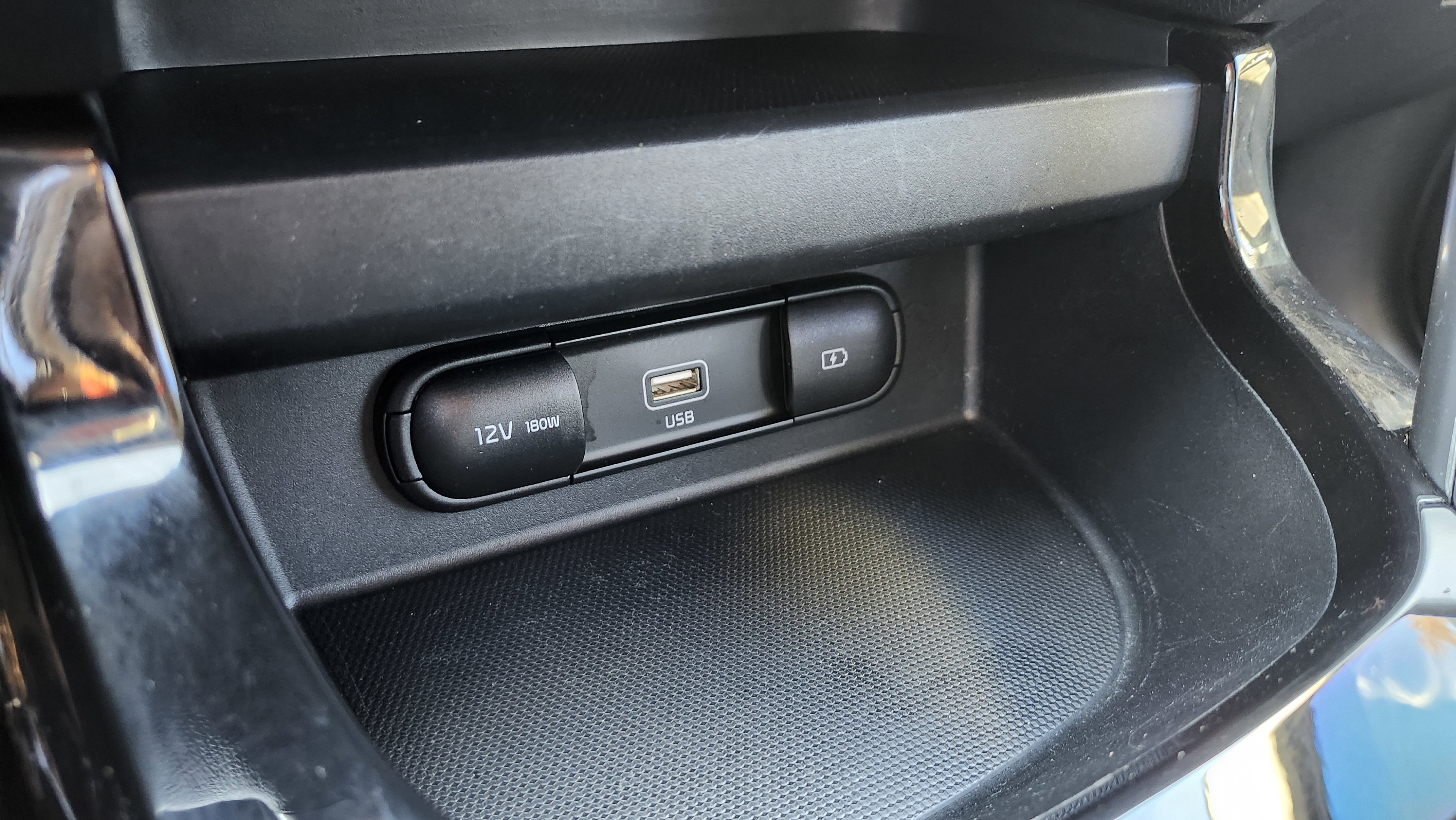 Used 2023 Kia Seltos S image 27