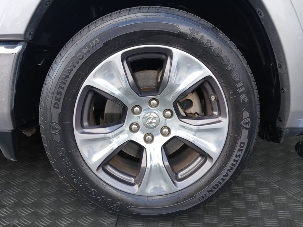 Used 2019 RAM 1500 Laramie RWD image 23