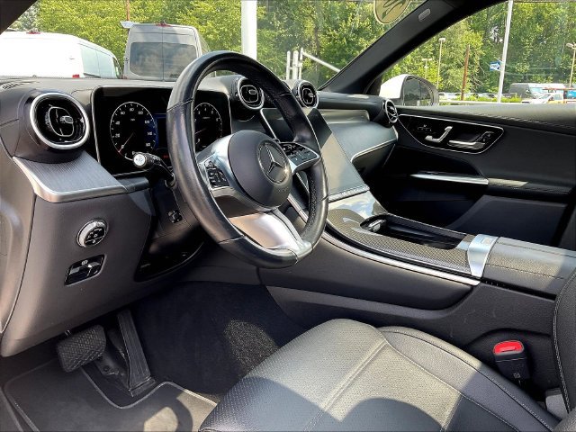 Used 2024 Mercedes-Benz GLC 300 4MATIC image 19