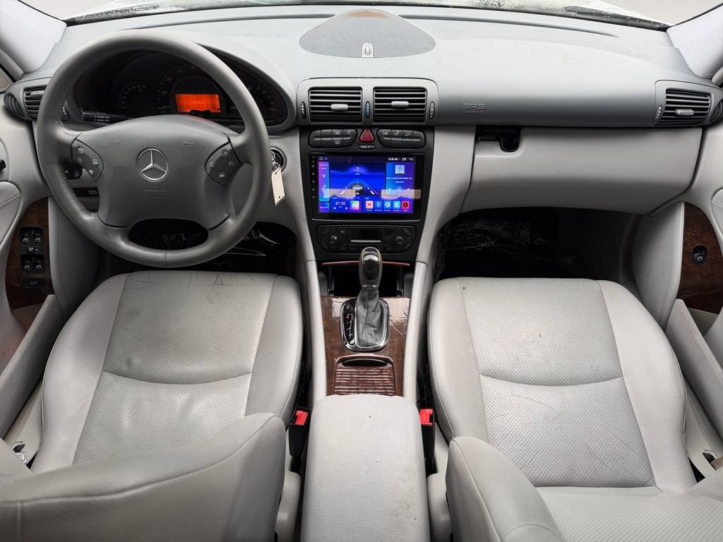 Used 2001 Mercedes-Benz C 320 Sedan image 15