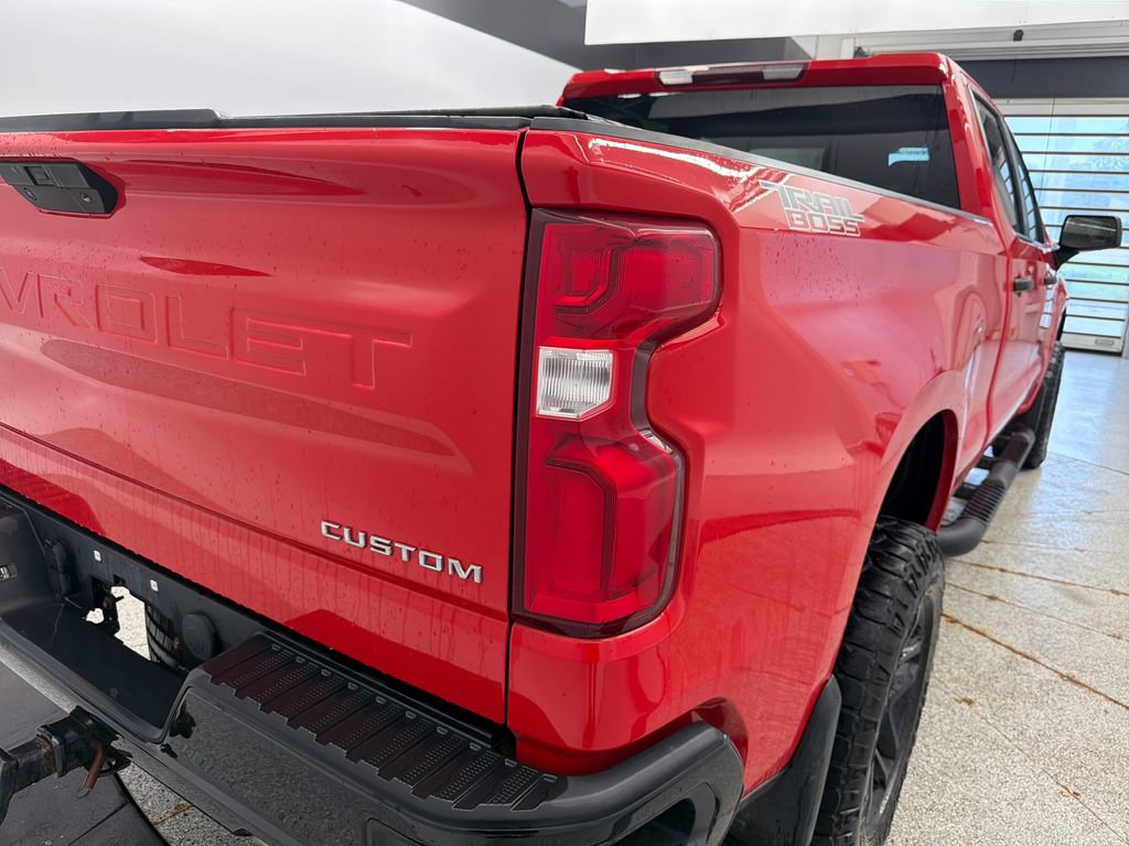 Used 2020 Chevrolet Silverado 1500 Custom Trail Boss w/ Custom Convenience Package AWD/4WD image 10