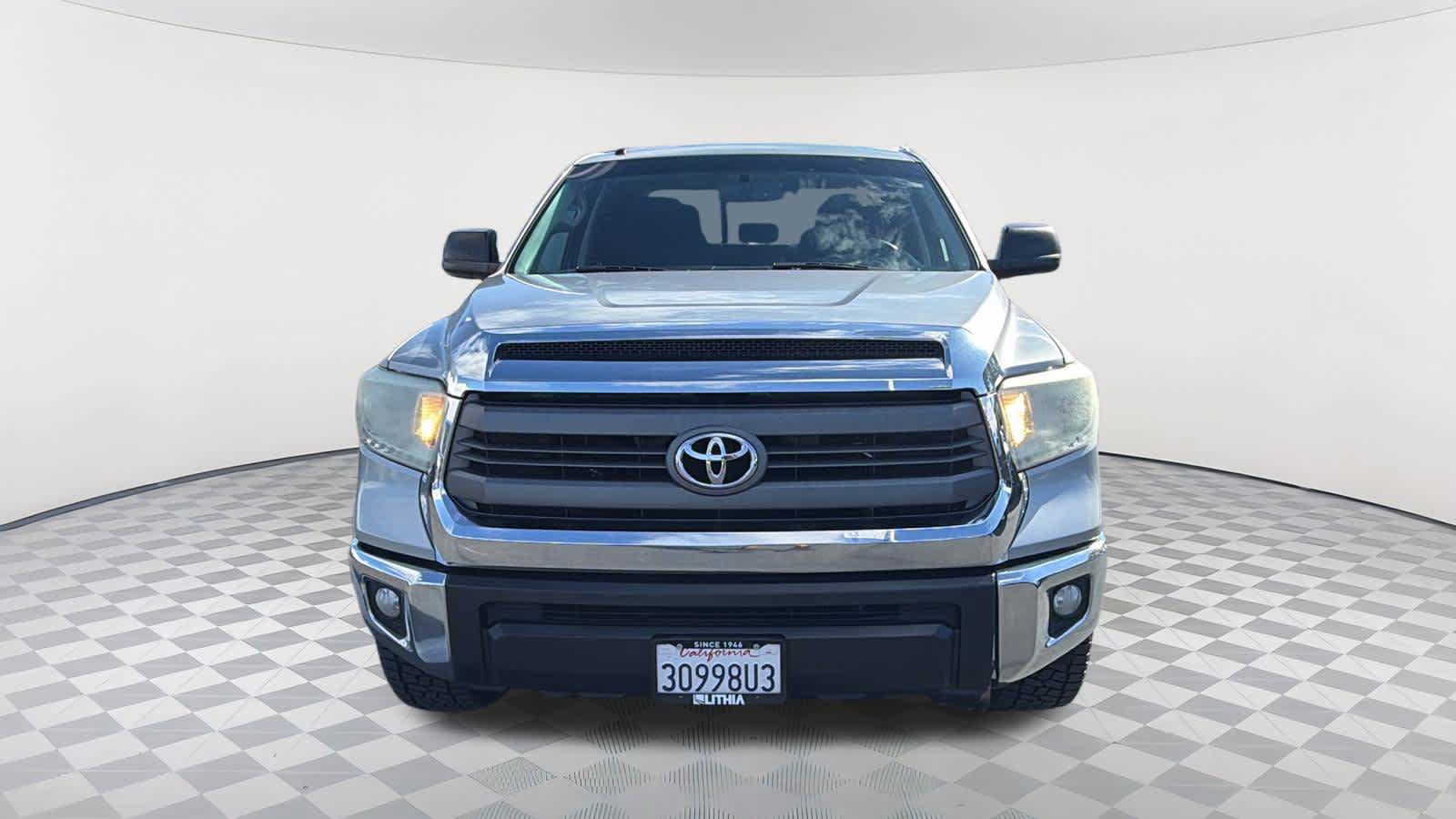 Used 2014 Toyota Tundra SR5 w/ SR5 Upgrade Package AWD/4WD video 2