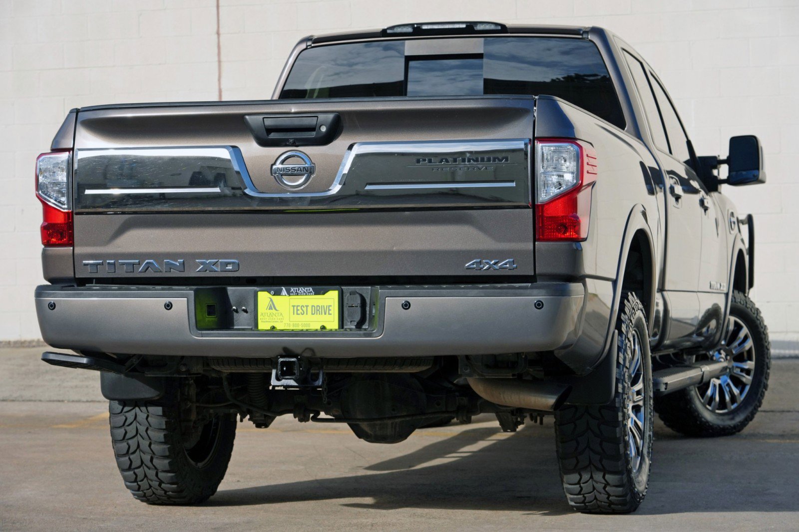 Used 2017 Nissan Titan Platinum Reserve AWD/4WD image 4