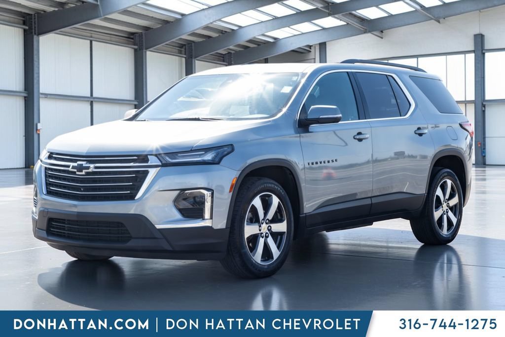 Used 2023 Chevrolet Traverse LT w/ LT Premium Package