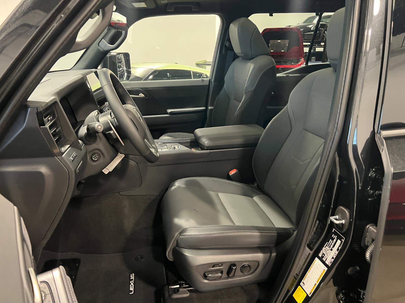 Used 2026 Lexus GX 550 w/ Cold Area Package image 9