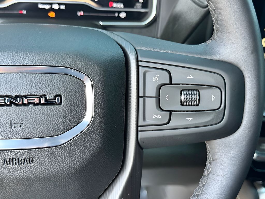 Used 2024 GMC Sierra 3500 Denali Ultimate AWD/4WD image 15