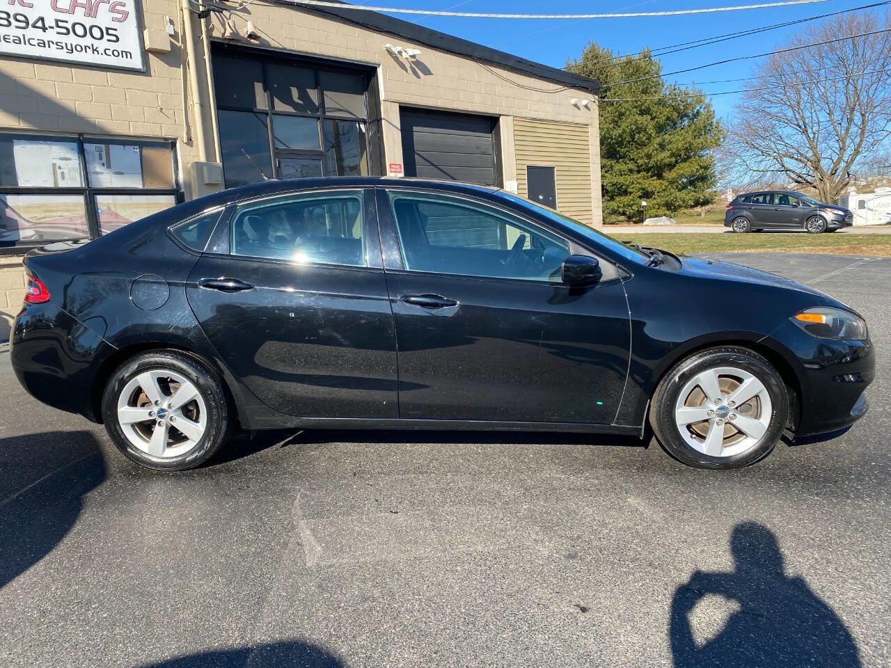 Used 2015 Dodge Dart SXT image 2