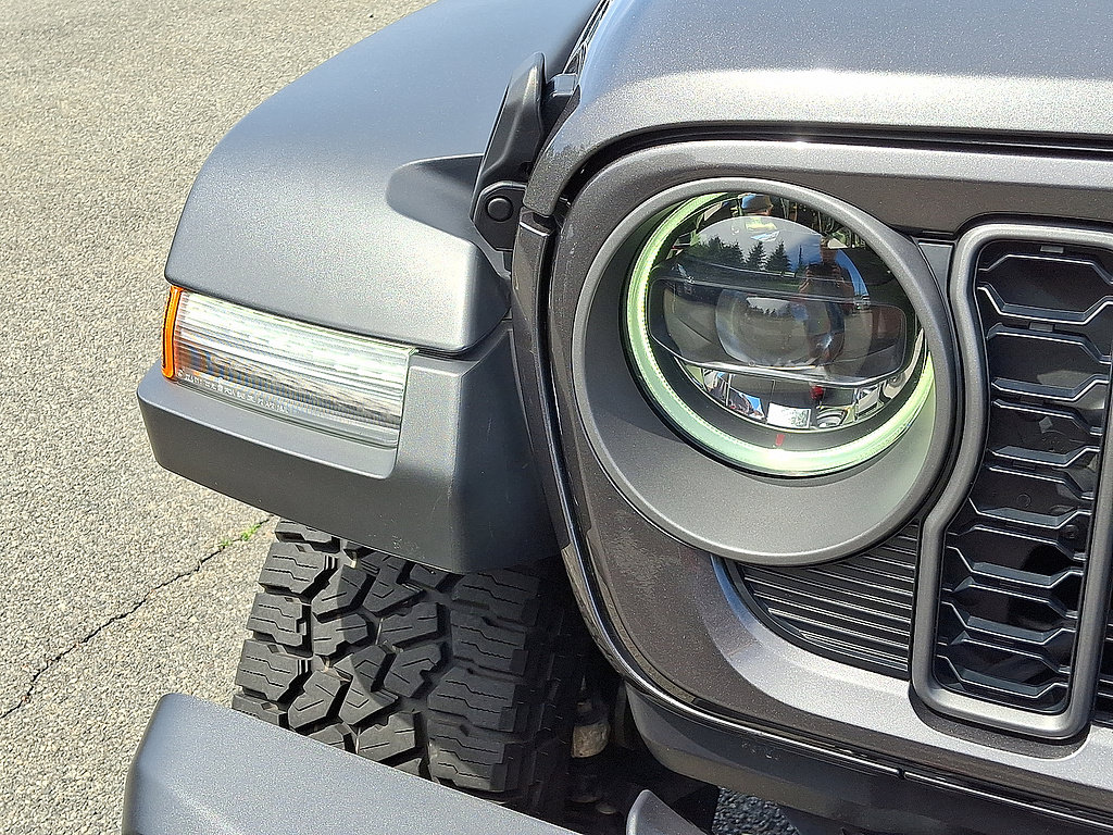 Certified 2024 Jeep Gladiator Rubicon w/ Convenience Group AWD/4WD image 20