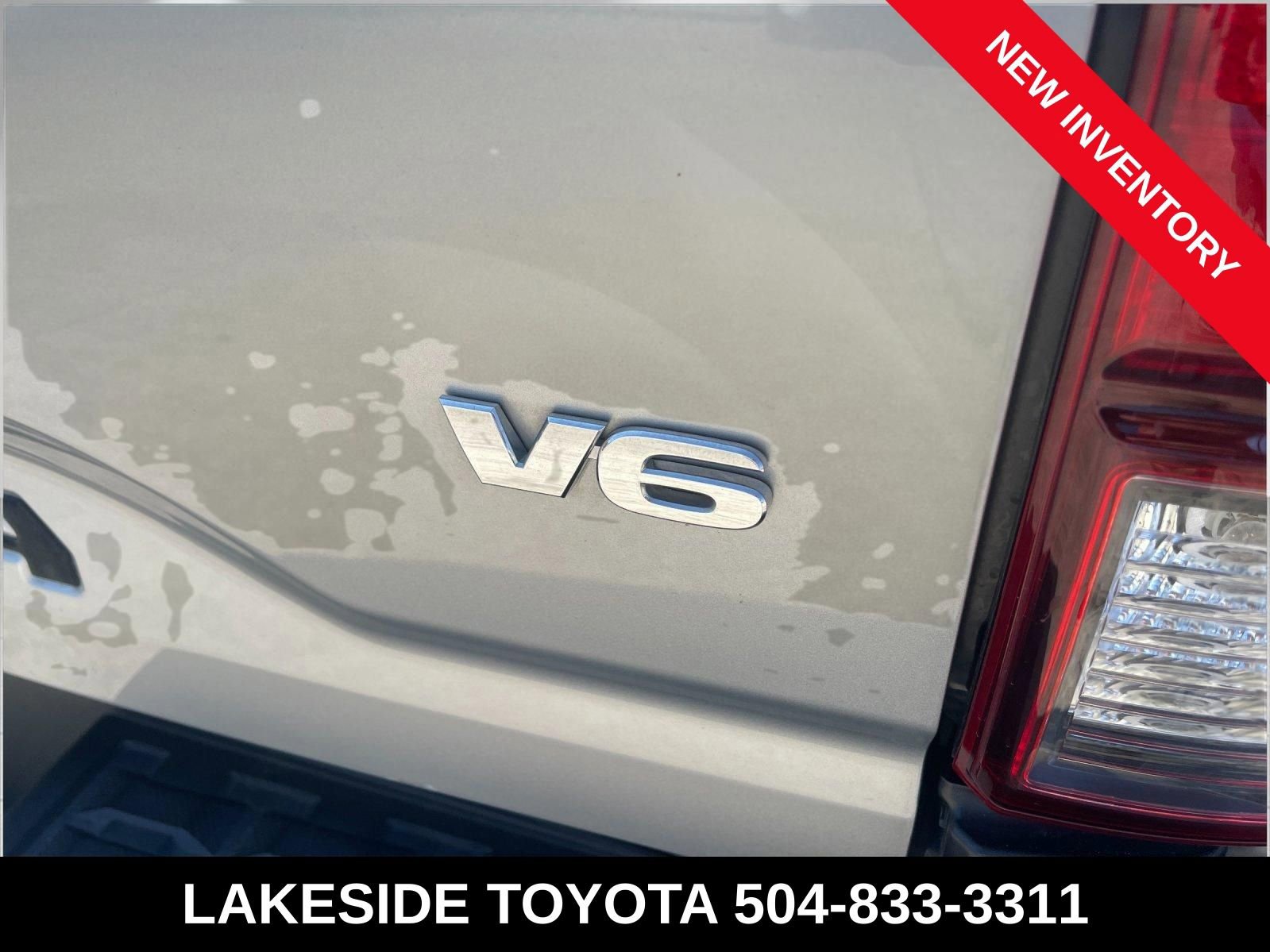 Used 2023 Toyota Tacoma SR image 5