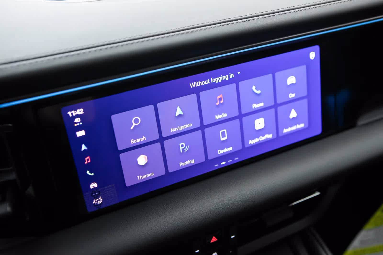 Certified 2026 Porsche Macan 4S Electric AWD/4WD image 15