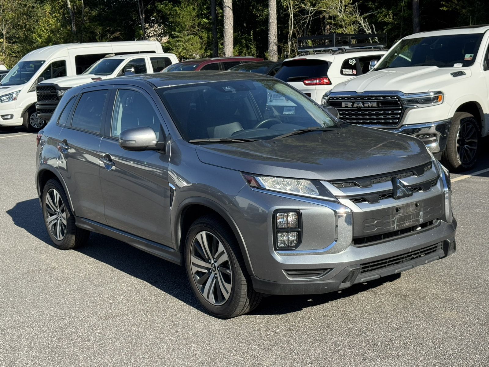 Used 2024 Mitsubishi Outlander Sport SE AWD/4WD image 3