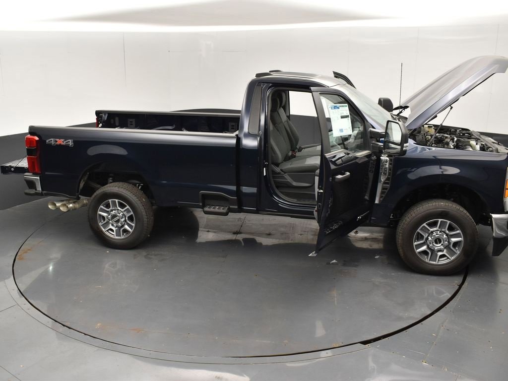 New 2025 Ford F250 XLT w/ 360-Degree Camera Package image 32