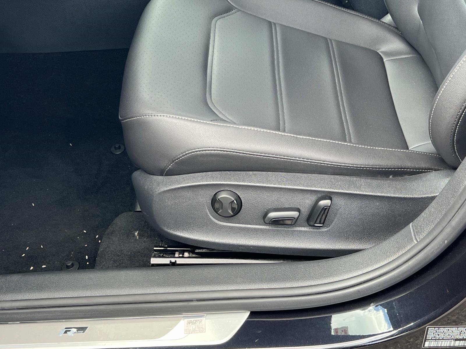 Certified 2022 Volkswagen Passat 2.0T R-Line image 16