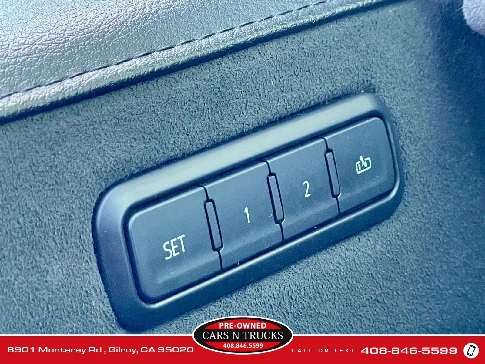 Used 2019 Cadillac Escalade ESV Premium Luxury image 30