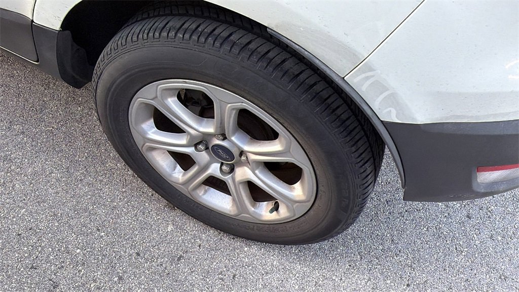 Used 2020 Ford EcoSport SE w/ SE Convenience Package image 9