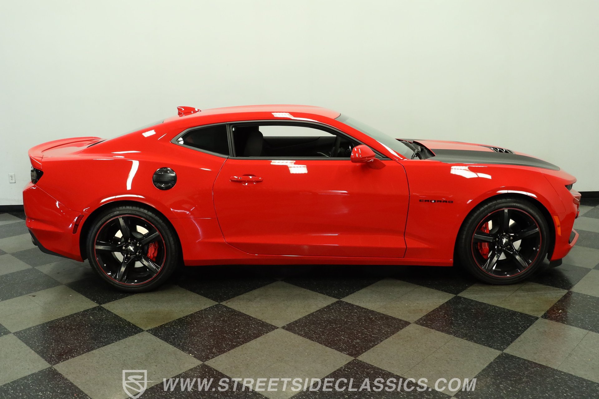 Used 2024 Chevrolet Camaro SS RWD image 13
