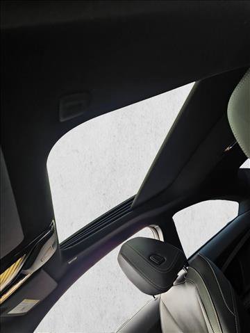 Used 2024 BMW 230i Coupe w/ M Sport Package image 18