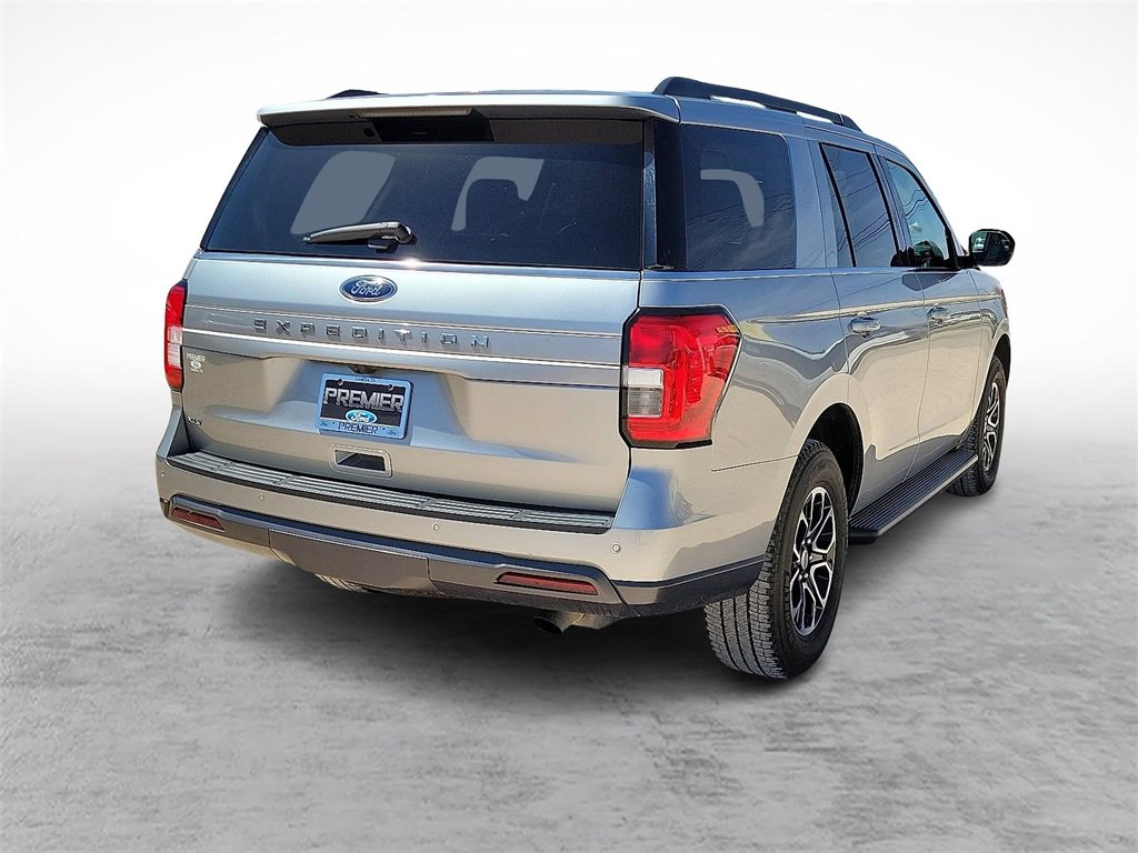 Used 2022 Ford Expedition XLT image 10