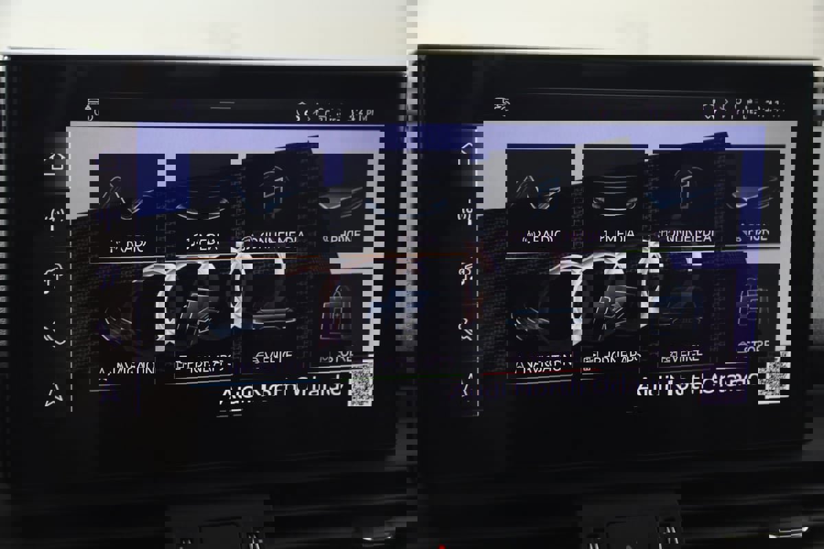 Used 2024 Audi Q5 e Premium Plus w/ Premium Plus Package image 32