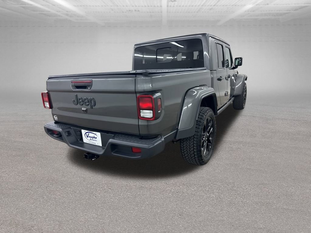 Used 2025 Jeep Gladiator Sport image 13